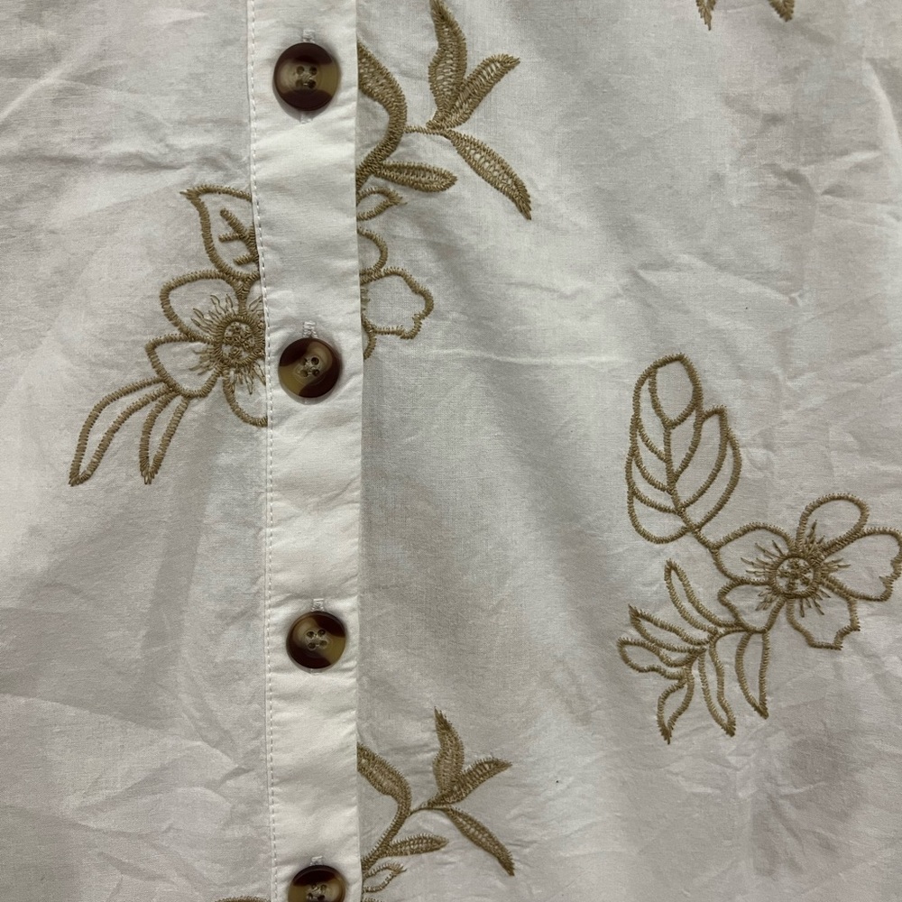 NWT LOFT White & Gold Floral Embroidered Ruffle Button Top - Size M - Picture 6 of 7